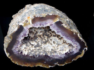 Ametystová geoda - Artigas, Uruguay